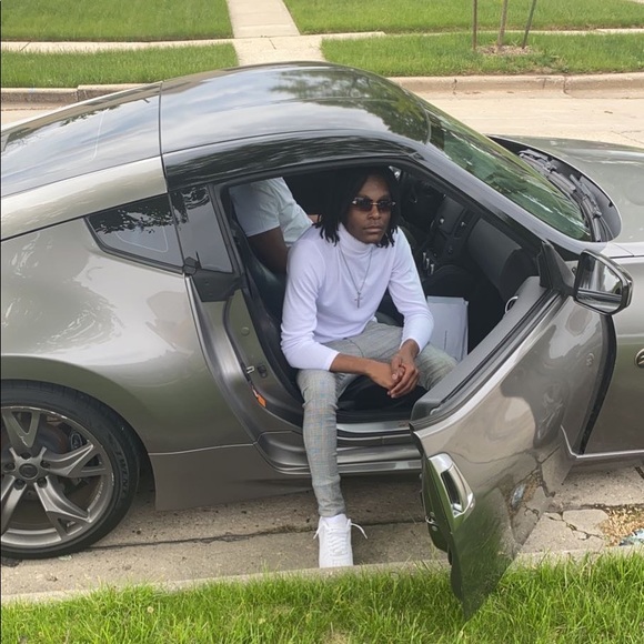 Meet your Posher, Rashad - Picture 2 of 2